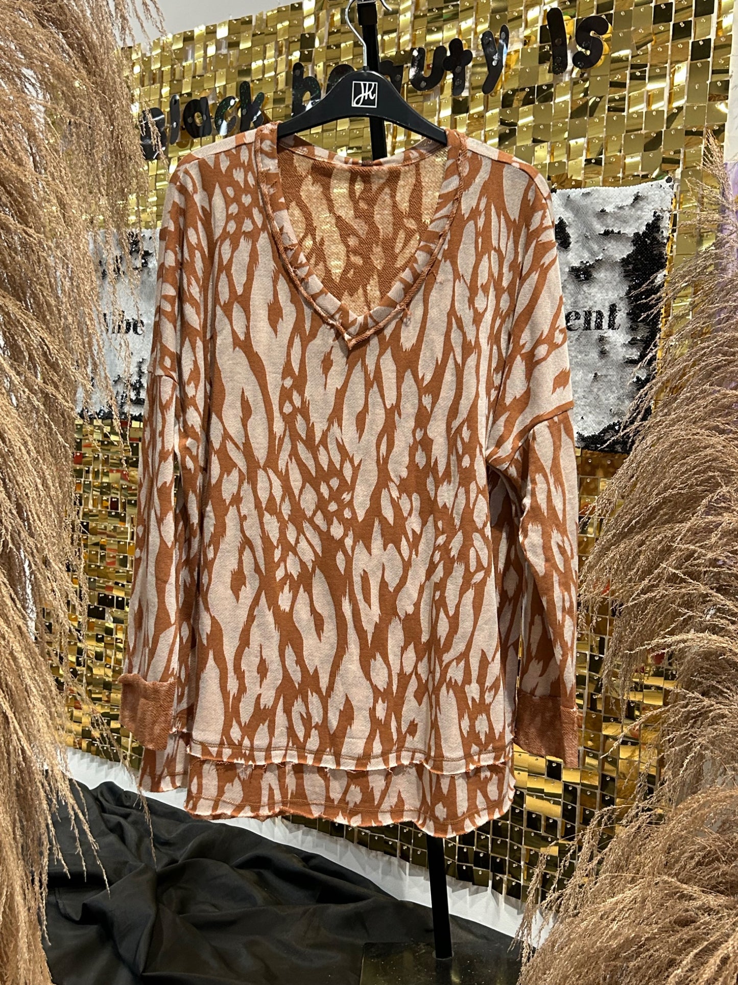 RA - XCVI Tone-Tone Brown Blouse*