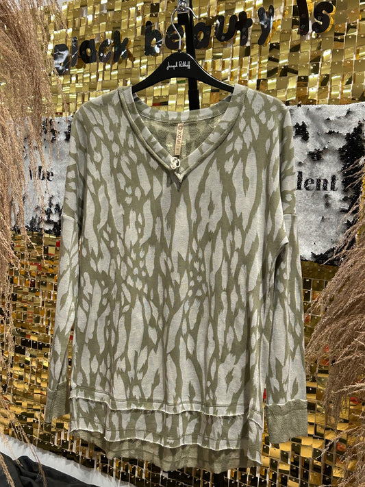 RA - XCVI Tone-Tone Green Blouse*