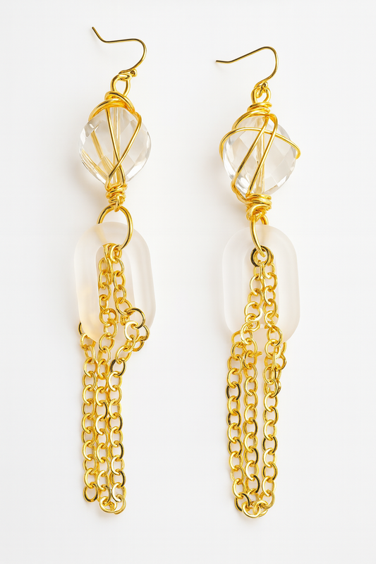 67d76e5f07b32a1b2441b59b_white-clear-earrings_1764024176228.png